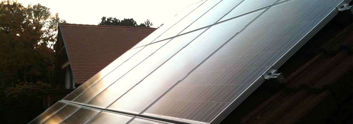 Fotovoltaikanlage auf Dach _ 2011