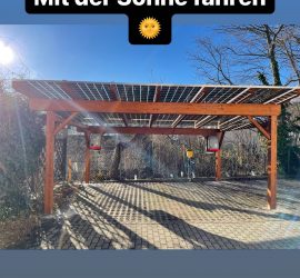 Carport mit der Sonne fahren